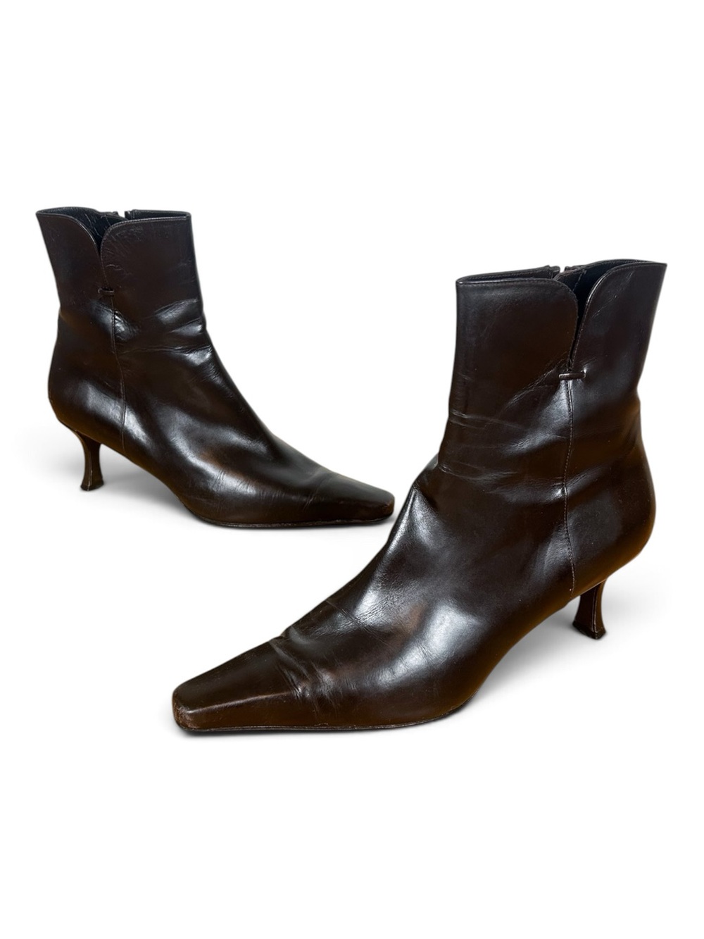 Stuart Weitzman Dark Brown Pointed Toe Leather Ankle Boots
